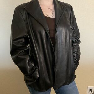 Leather Liz Claiborne 100% brown leather women’s size small with shoulder pads